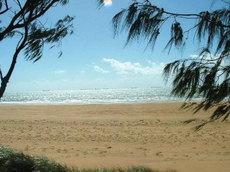 2 Peninsula Drive, Salonika Beach QLD 4740