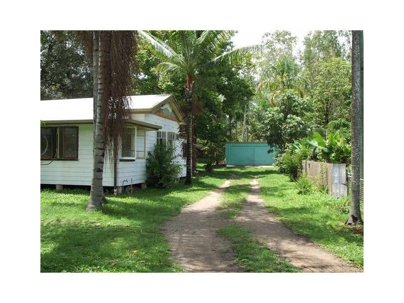 72 Anzac Parade, Finch Hatton QLD 4756