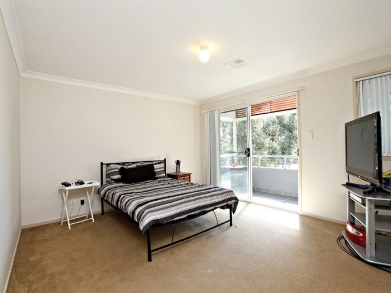 4 Waterside Boulevarde, Cranebrook NSW 2749