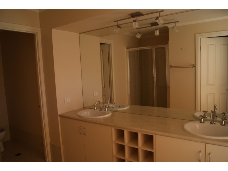 24 Harvard Circuit, Rouse Hill NSW 2155