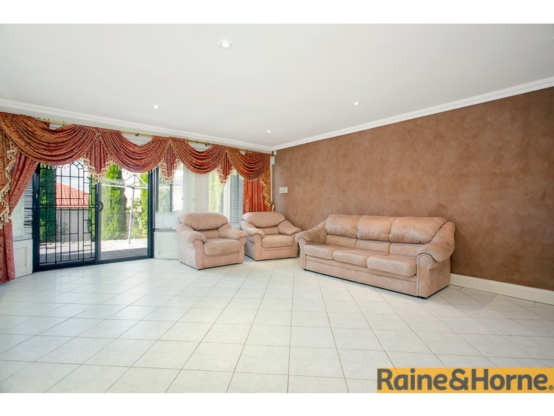 14 Perfection Avenue, Stanhope Gardens NSW 2768
