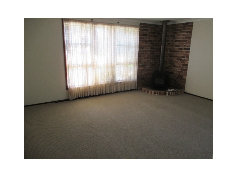 3 Chestnut Drive, Glossodia NSW 2756