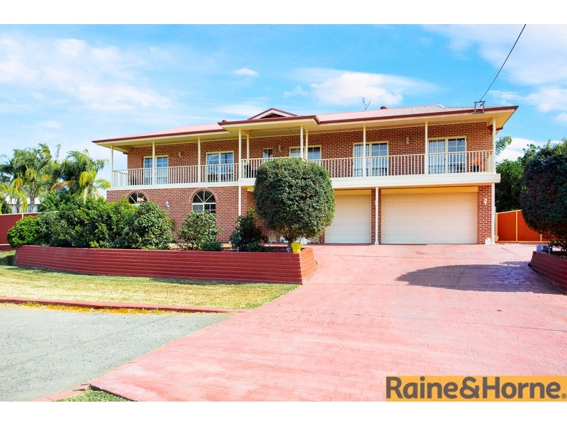 14 Erina Place, South Windsor NSW 2756