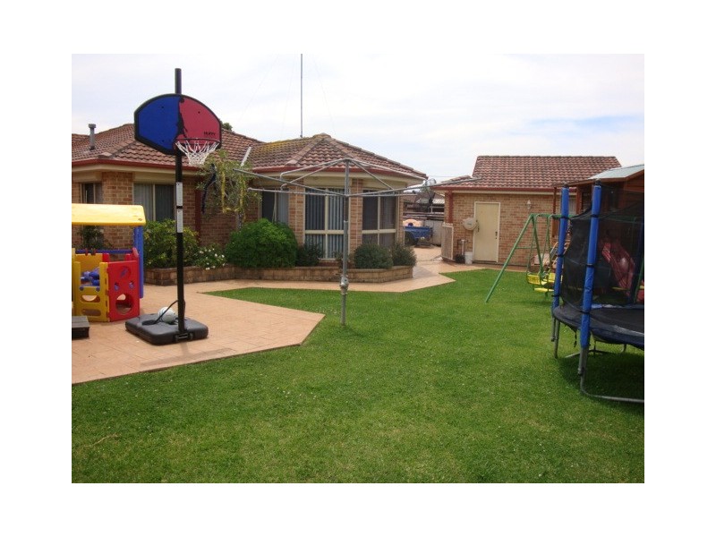 6 Sabrina Grove, Plumpton NSW 2761