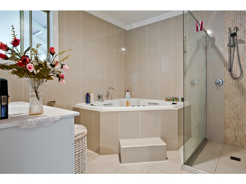 30 Dungullin Way, East Kurrajong NSW 2758