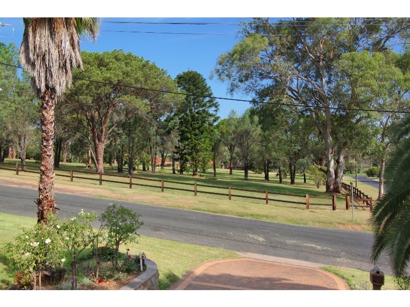 33 Macquarie Road, Wilberforce NSW 2756