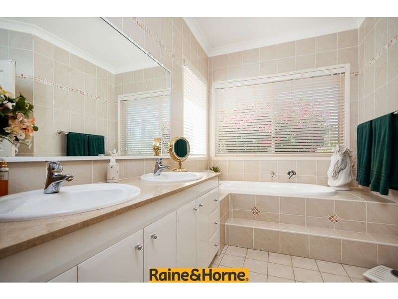 243 Saunders Road, Oakville NSW 2765