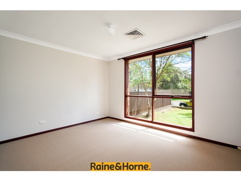 7 Grono Place, Mcgraths Hill NSW 2756