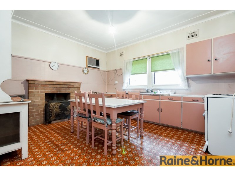 4 Bridge Street, Windsor NSW 2756