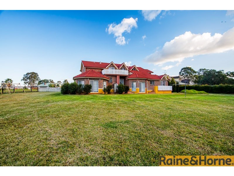 21 Burnside Grove, Windsor Downs NSW 2756