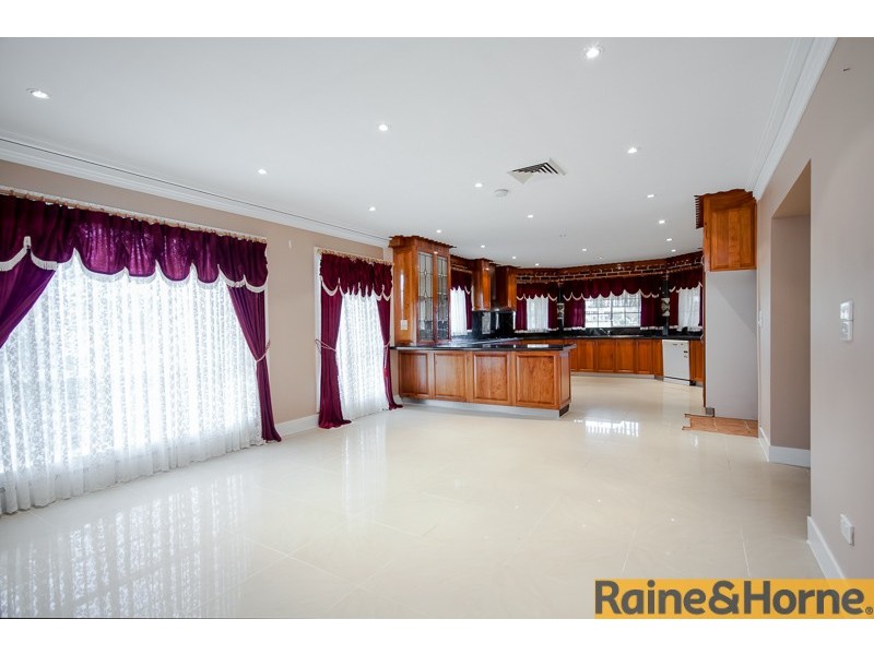 21 Burnside Grove, Windsor Downs NSW 2756