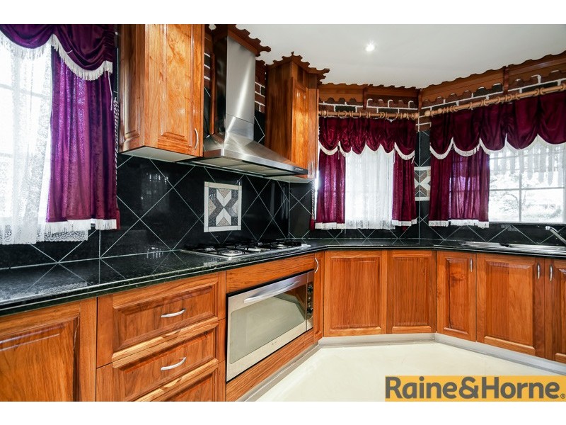 21 Burnside Grove, Windsor Downs NSW 2756