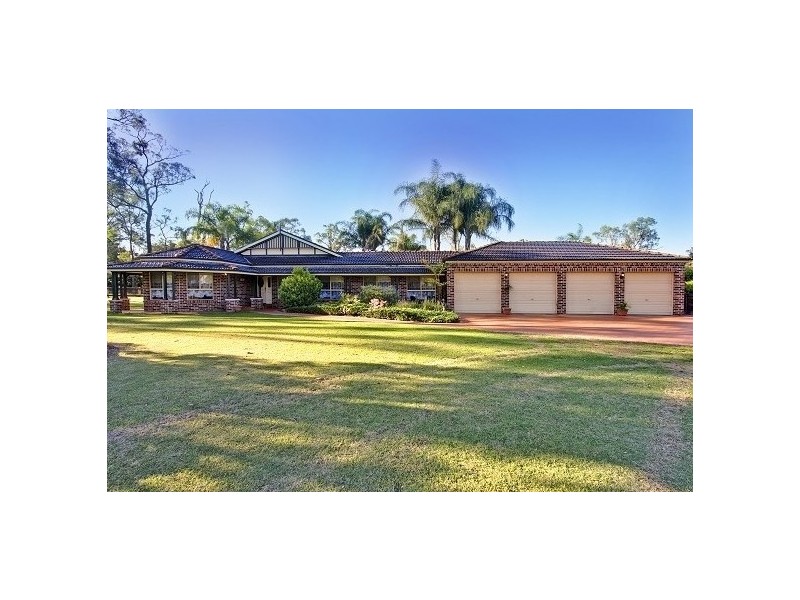 64 Wavehill Avenue, Windsor Downs NSW 2756