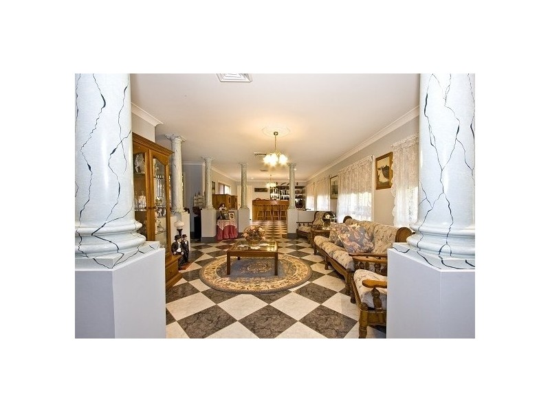 64 Wavehill Avenue, Windsor Downs NSW 2756