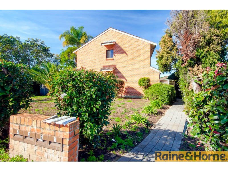 2/120 Macquarie Street, Windsor NSW 2756