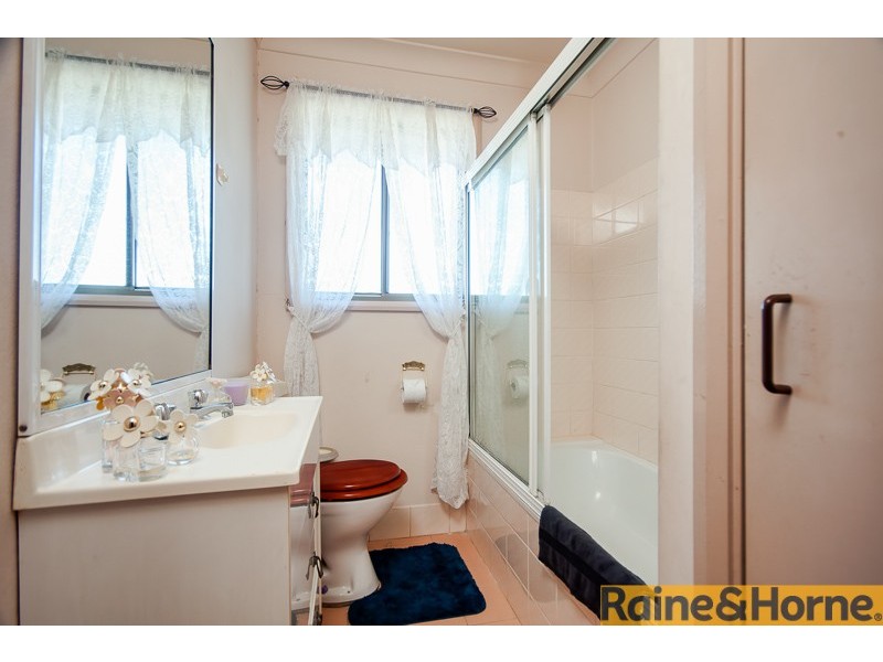 2/120 Macquarie Street, Windsor NSW 2756