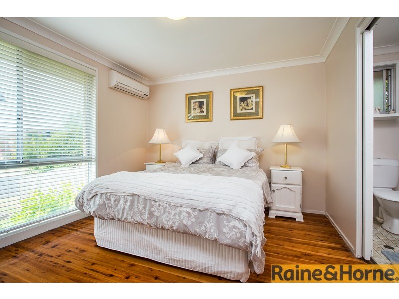 17 Havelock Street, Mcgraths Hill NSW 2756