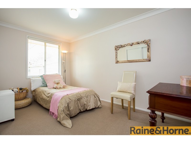 17 Havelock Street, Mcgraths Hill NSW 2756