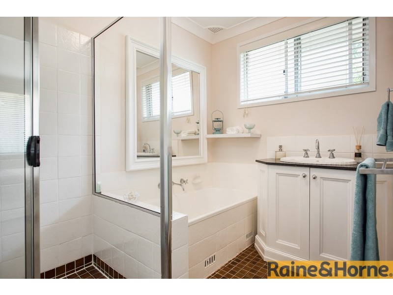 17 Havelock Street, Mcgraths Hill NSW 2756