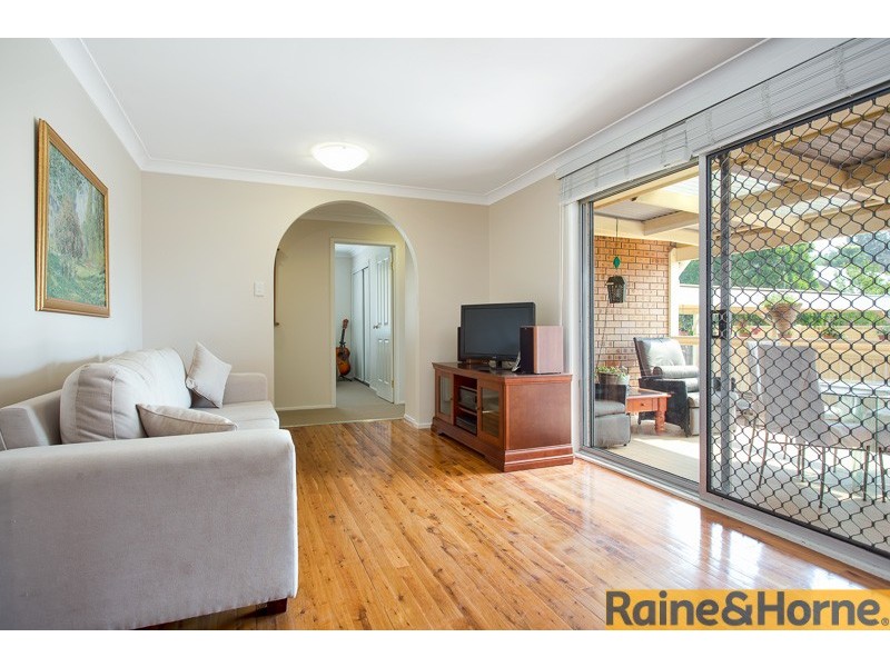 17 Havelock Street, Mcgraths Hill NSW 2756