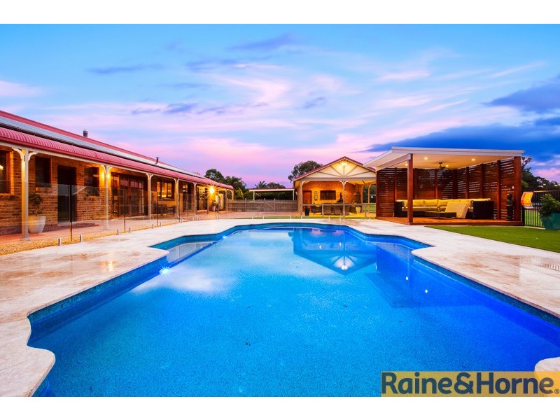 10 Gordon Place, Windsor Downs NSW 2756