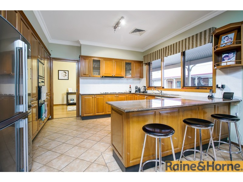 10 Gordon Place, Windsor Downs NSW 2756
