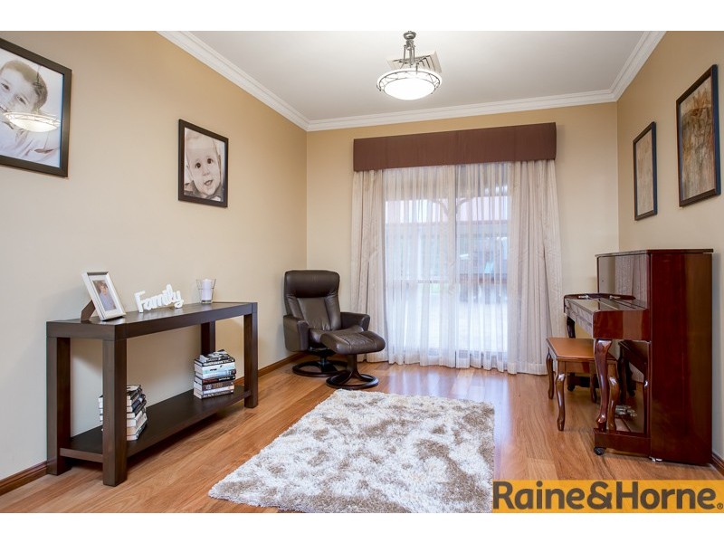 10 Gordon Place, Windsor Downs NSW 2756