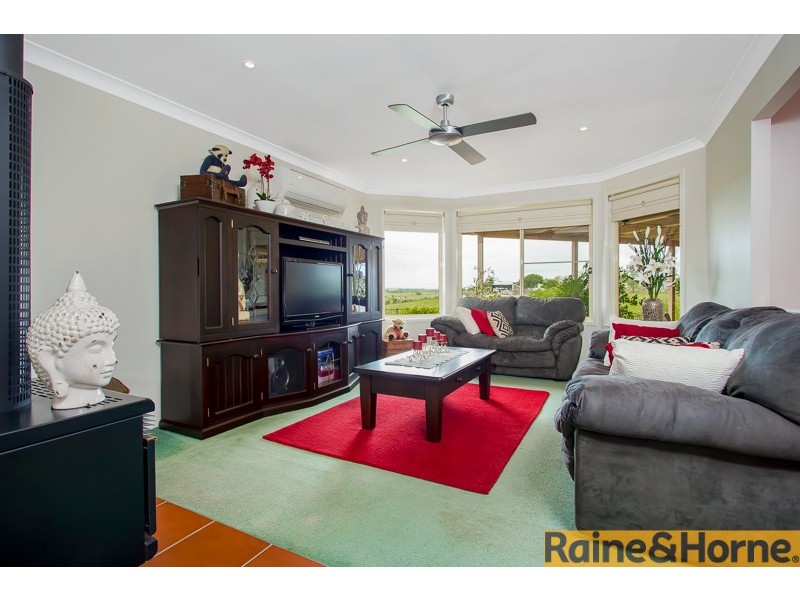 29 Strong Place, Richmond NSW 2753