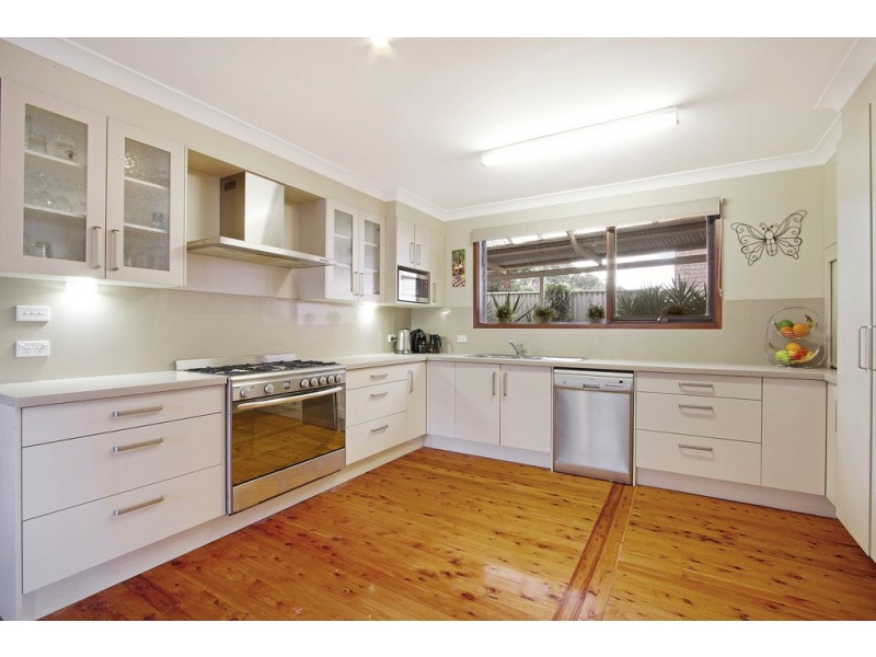 8 McKenzie Cres, Wilberforce NSW 2756