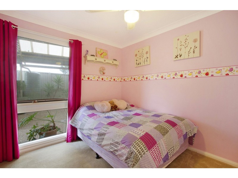 8 McKenzie Cres, Wilberforce NSW 2756