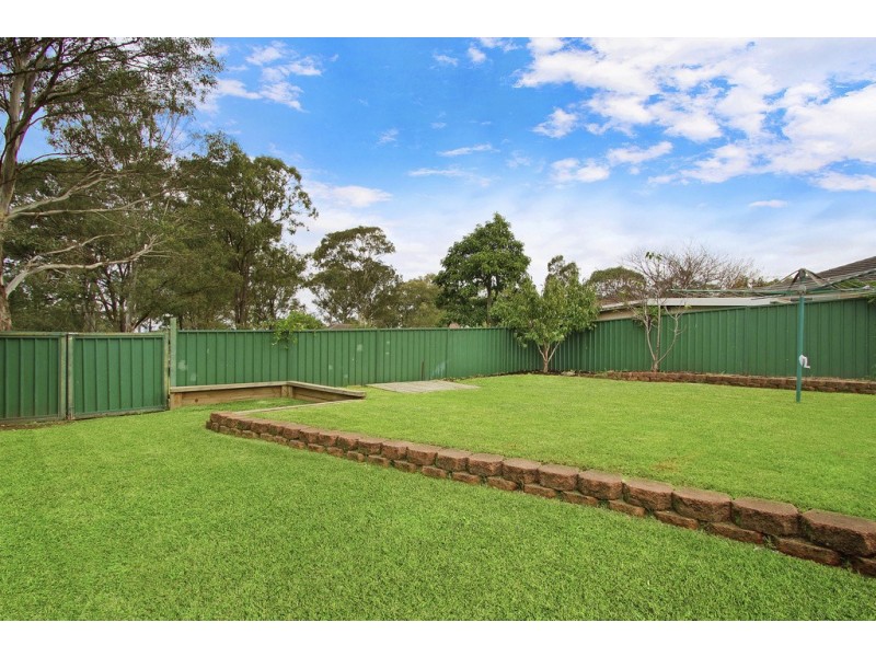 8 McKenzie Cres, Wilberforce NSW 2756