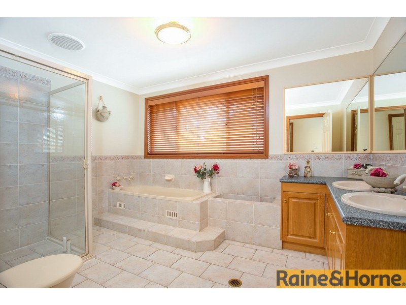 24 Nutwood Lane, Windsor Downs NSW 2756