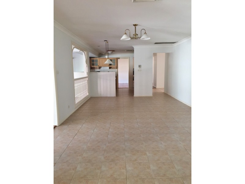 32 Barkly Drive, Windsor Downs NSW 2756