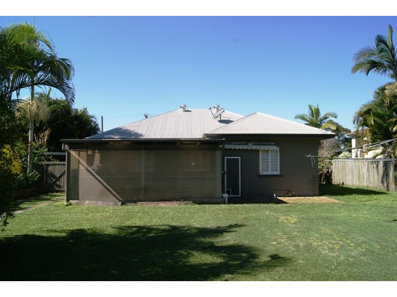 37 Skyring Street, Bundaberg East QLD 4670