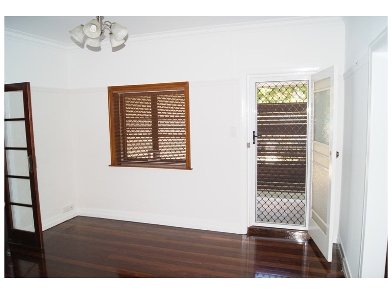 86 MARYBOROUGH STREET, Walkervale QLD 4670