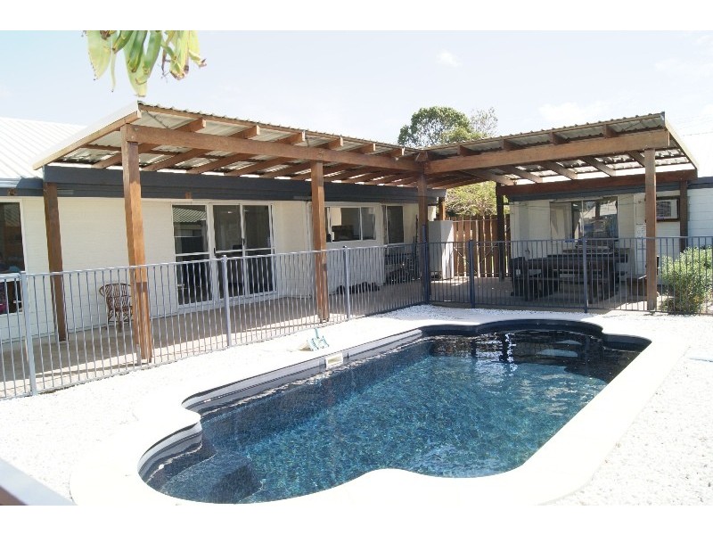 88 FE WALKER STREET, Kepnock QLD 4670