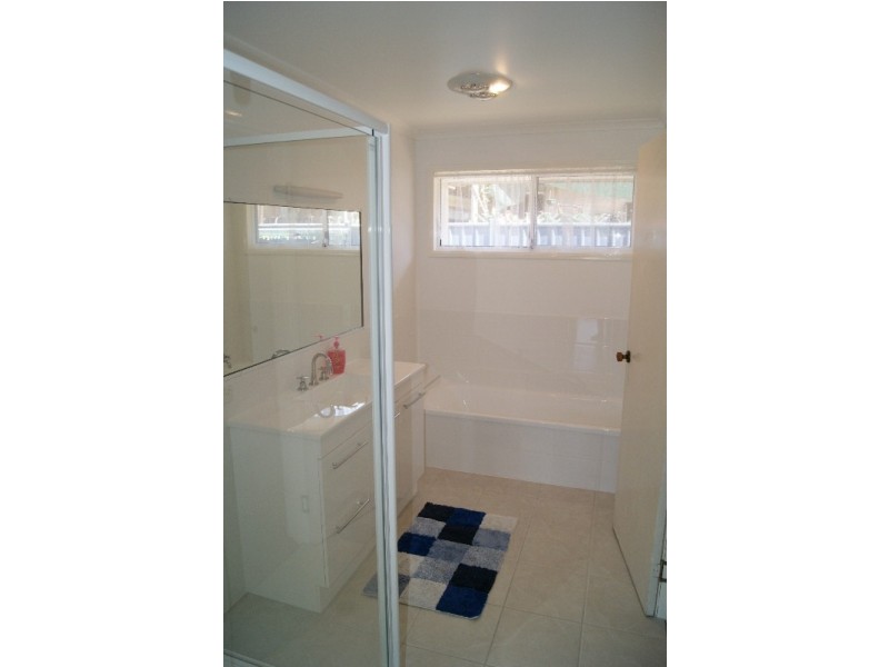 88 FE WALKER STREET, Kepnock QLD 4670