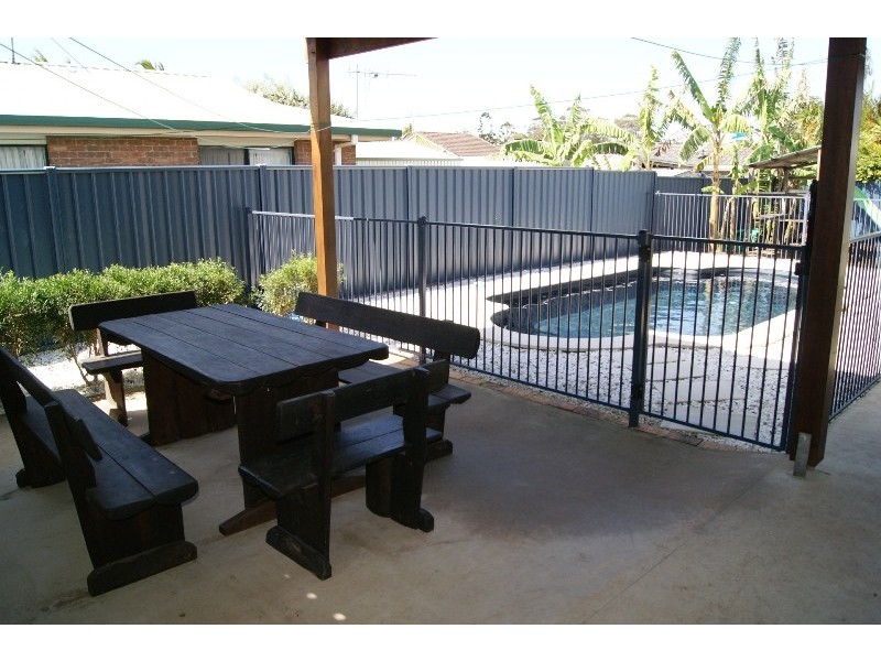 88 FE WALKER STREET, Kepnock QLD 4670