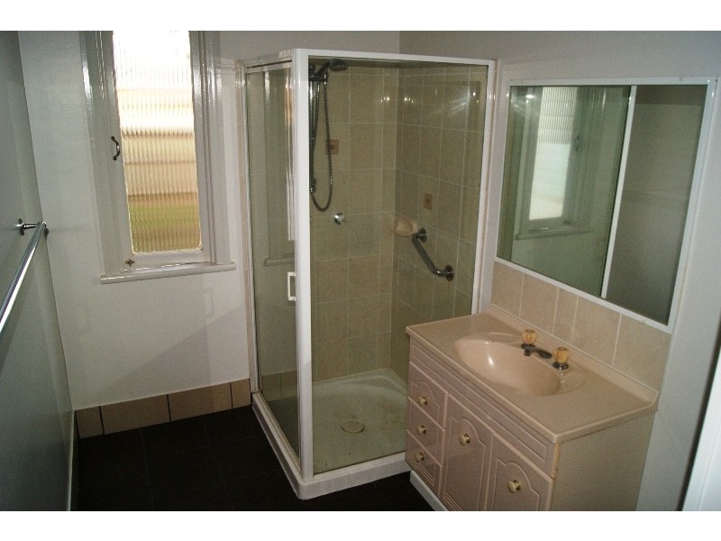 90 WINDERMERE ROAD, Bundaberg QLD 4670