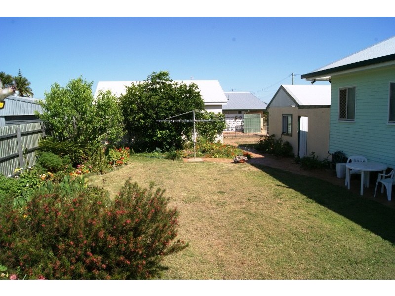 12 SPENCE STREET, Svensson Heights QLD 4670