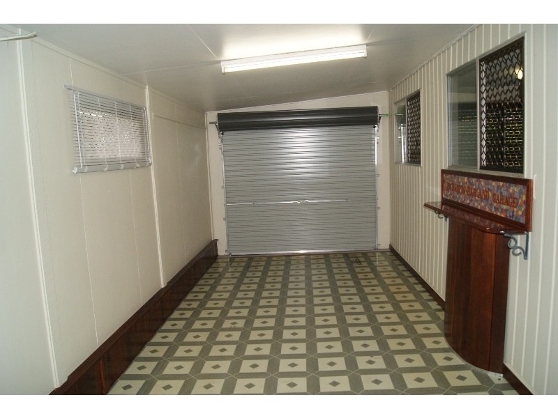 130 ELLIOTT HEADS ROAD, Avenell Heights QLD 4670