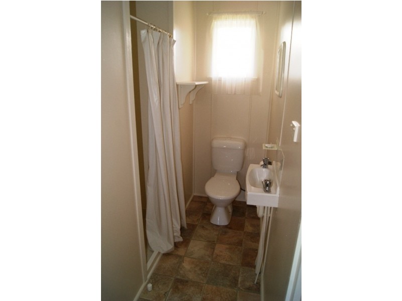 14 Barnes Street, Svensson Heights QLD 4670