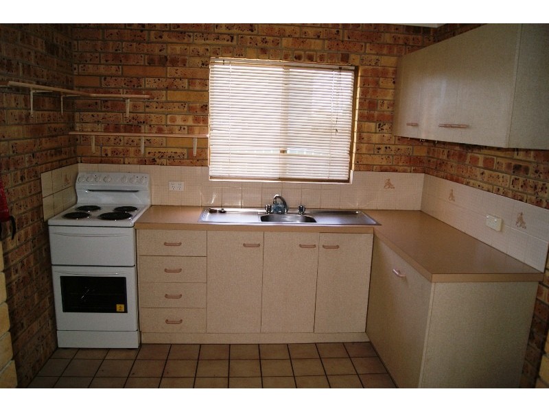1/68A STEUART STREET, Bundaberg North QLD 4670