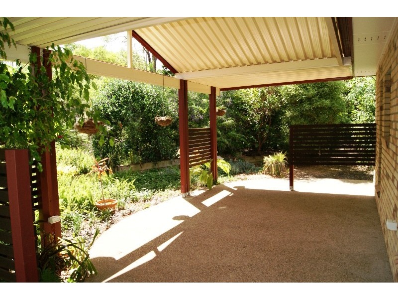 34 KINGFISHER CRESCENT, Moore Park Beach QLD 4670