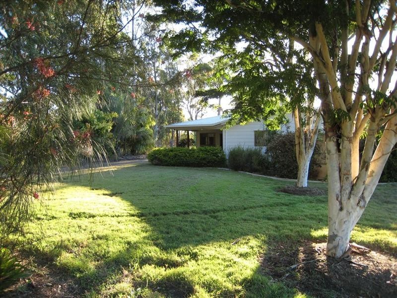 8 TRANQUIL AVENUE, Bundaberg QLD 4670