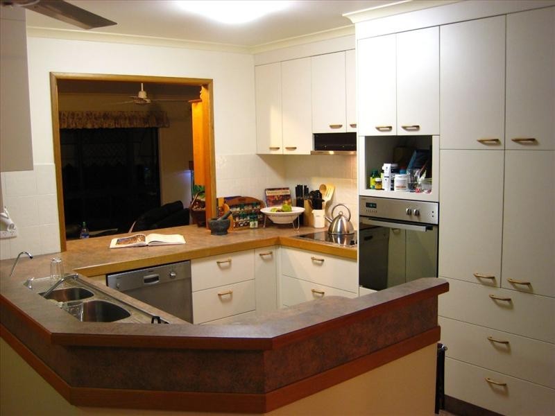 8 TRANQUIL AVENUE, Bundaberg QLD 4670