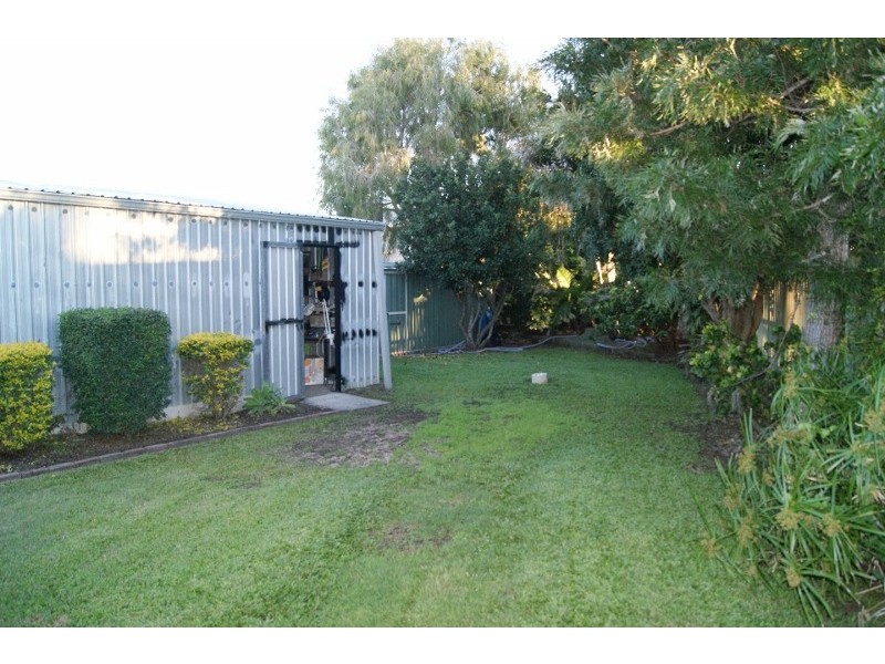 16 Moore Street, Elliott Heads QLD 4670