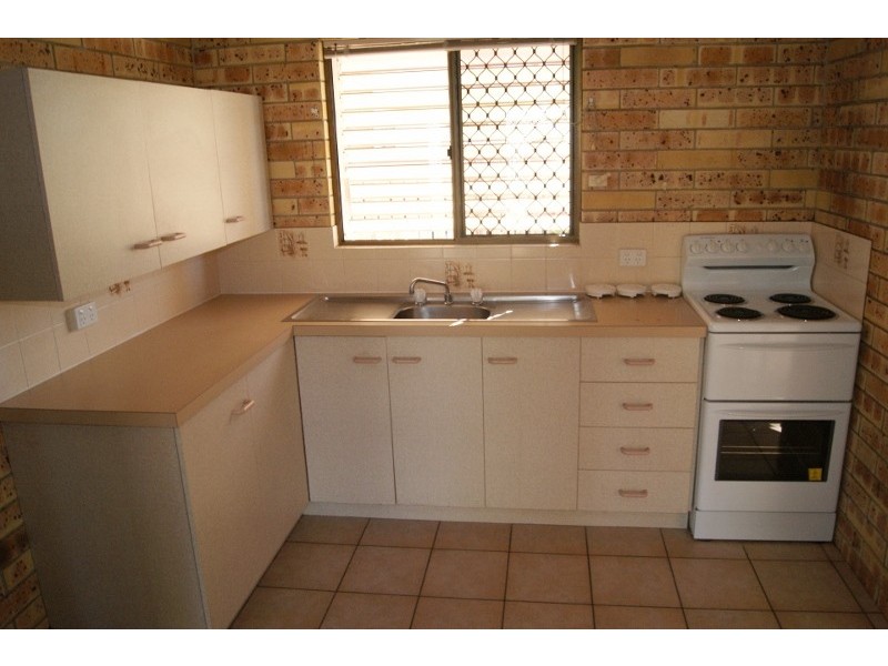 4/68a STEUART STREET, Bundaberg North QLD 4670