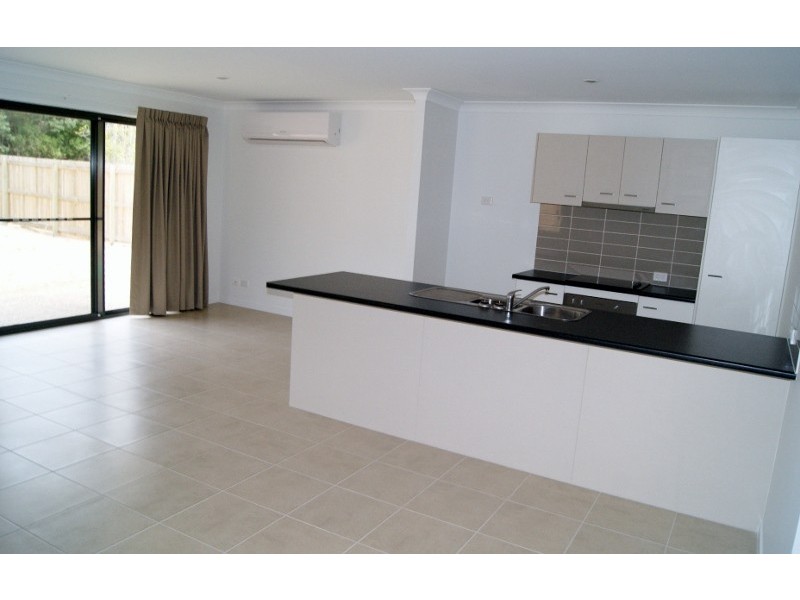 3 Monarch Avenue, Moore Park Beach QLD 4670