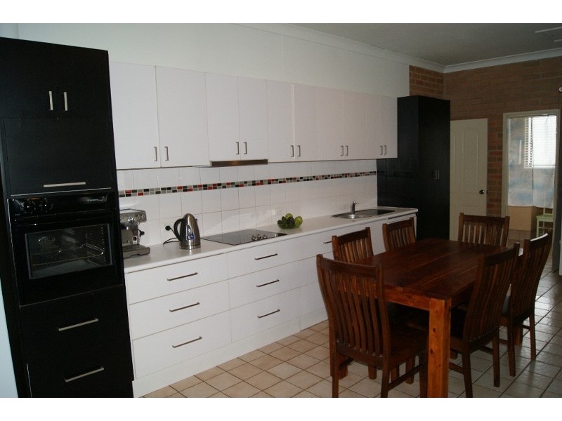 52 Anderson Street, Avenell Heights QLD 4670